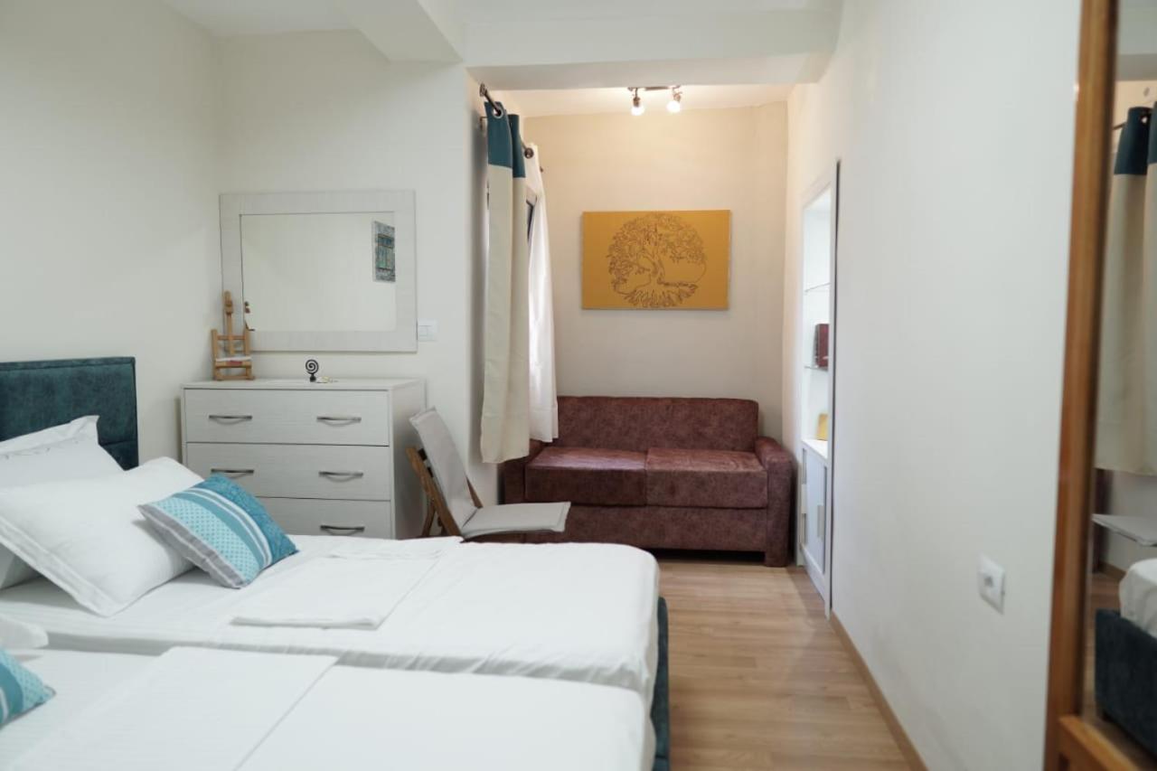 Luka'S Apartment Sarande Ngoại thất bức ảnh